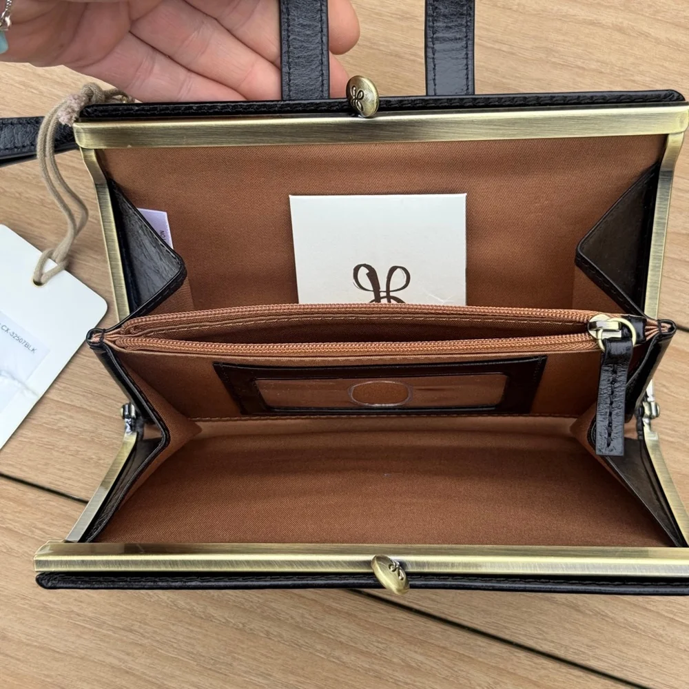 New HOBO Violet Black Leather Wristlet Wallet NWT - Picture 6 of 9